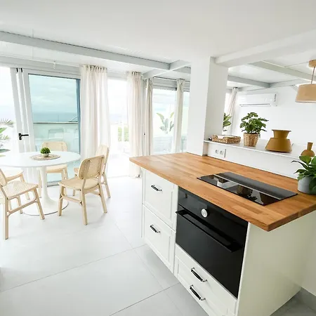 Luxury 3-bdr Families & Friends Ocean View Apartment *