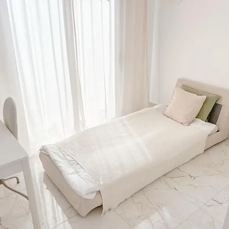Luxury 3-bdr Families & Friends Ocean View Apartment